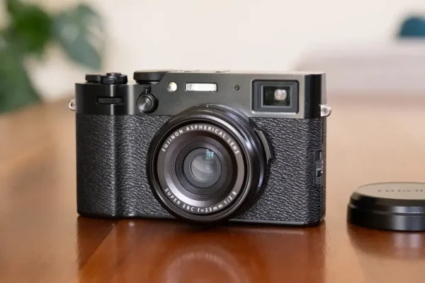 Compact Digital Camera